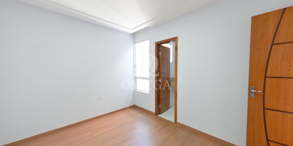 Duplex Alto Padrão - Avenida Quintino Bocaiuva - Interlagos 1 - Linhares-ES - Ômega Imóveis Imobiliária
