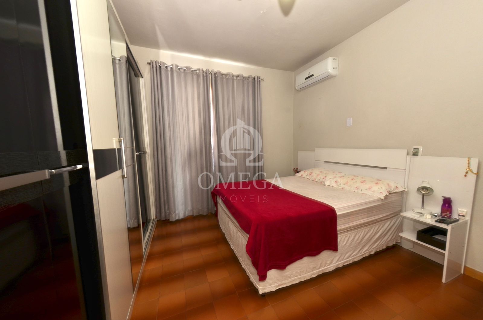 Apartamento de 4 Quartos - Avenida Alegre - Shell- Linhares-ES - Ômega Imóveis Imobiliária