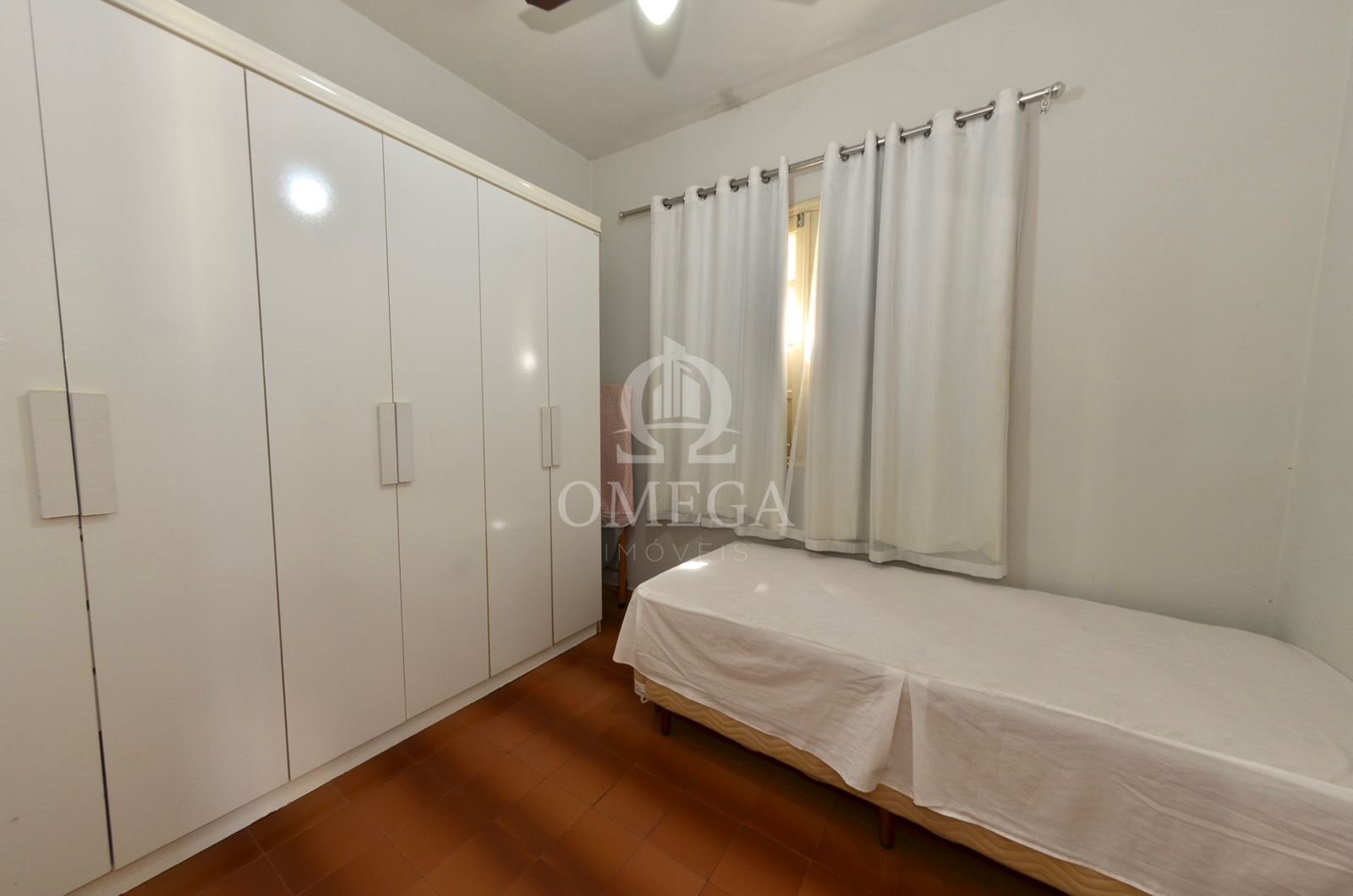 Apartamento de 4 Quartos - Avenida Alegre - Shell- Linhares-ES - Ômega Imóveis Imobiliária