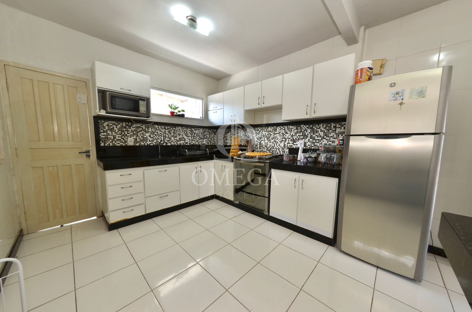 Apartamento de 4 Quartos - Avenida Alegre - Shell- Linhares-ES - Ômega Imóveis Imobiliária